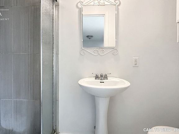4th image of 30 Woodward Ave #3