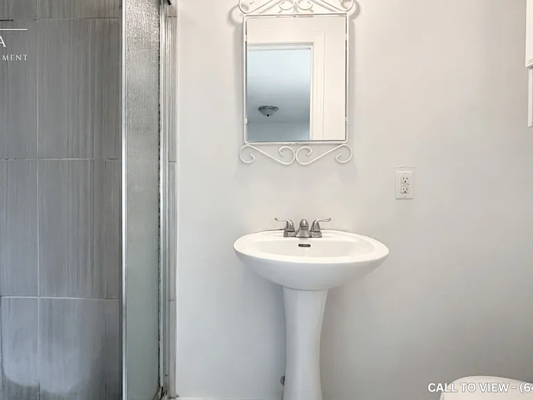 30 Woodward Ave #3 — Photo 4