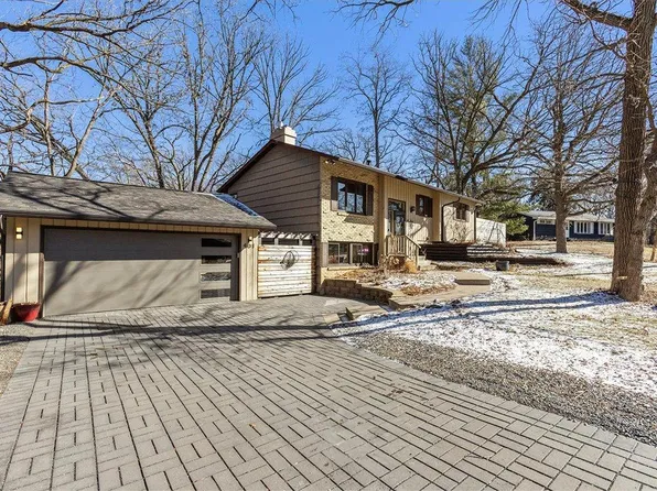 401 Birchwood Ave, White Bear Lake, MN 55110