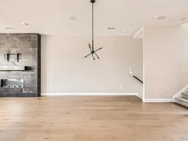 1565 W 67th Ave — Photo 17