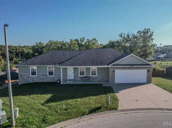 111 Greythorn Ct, Saint Robert, MO 65584