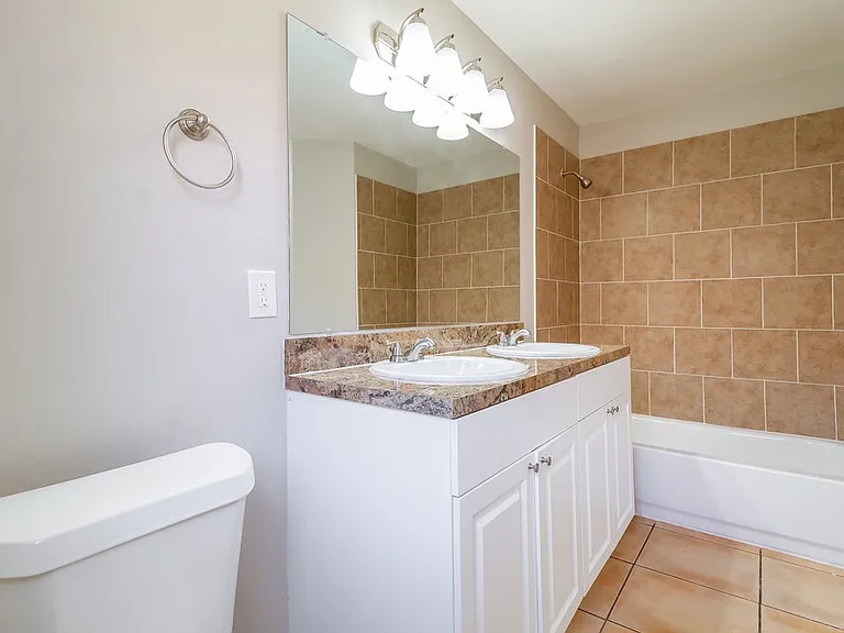 312 Riunite Cir — Photo 12