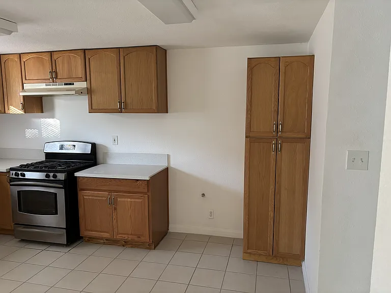 1227 Say Rd — Photo 2