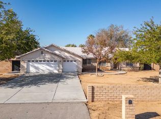 20385 Eyota Rd, Apple Valley, CA 92308