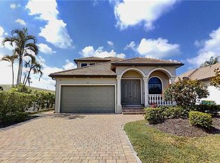 576 97th Ave N, Naples, FL 34108