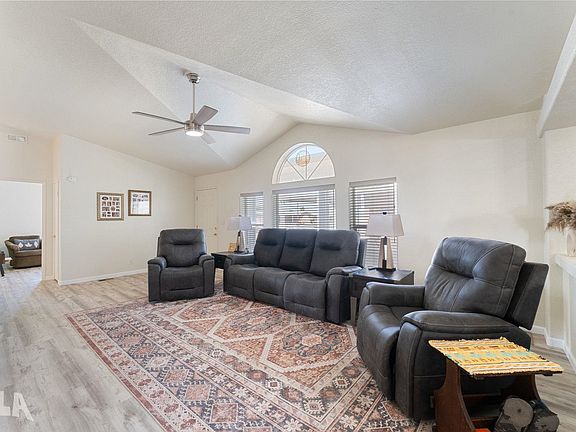3rd image of 5103 E 33rd Ln
