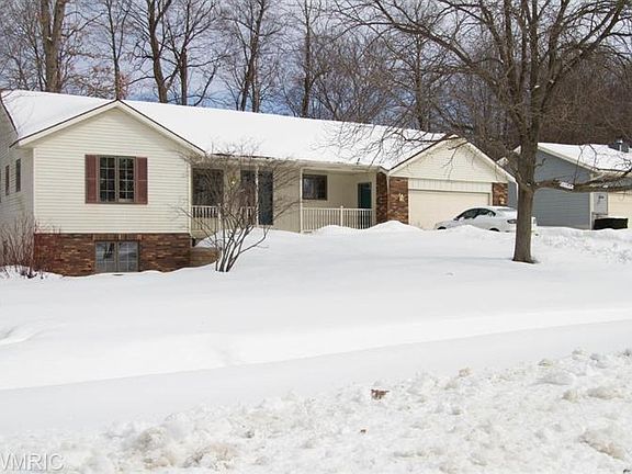 2nd image of 6736 Highmeadow Dr SW