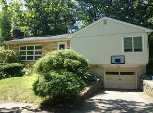 93 Risley Rd, Brookline, MA 02467