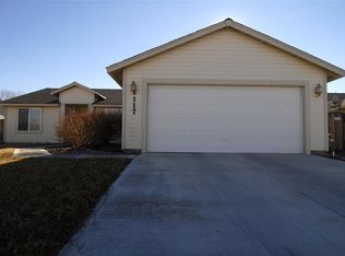 117 Shadow Mountain Dr, Fernley, NV 89408
