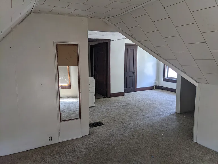 1723 W Fredonia Ave — Photo 8