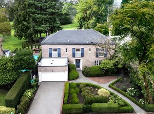 1810 Broadmoor Dr E, Seattle, WA