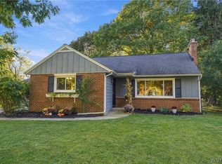 4620 W Overlook Dr, Williamsville, NY 14221