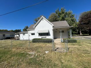 1002 Fera St, Danville, IL 61832