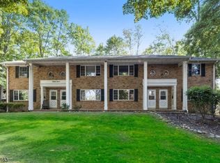88 Poplar St, Ramsey, NJ 07446