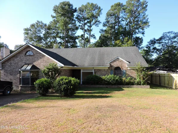 543 Birdie Dr, Jackson, MS 39272