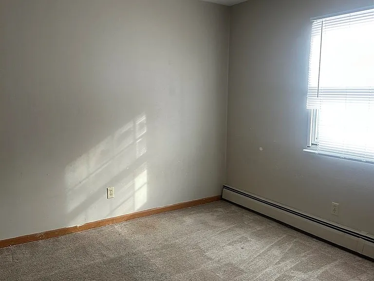 Apex Apartments — Photo 15