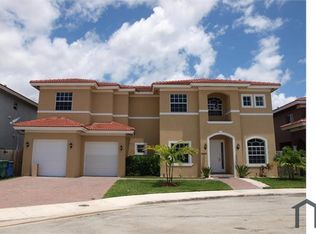 15651 SW 11th Ter, Miami, FL 33194