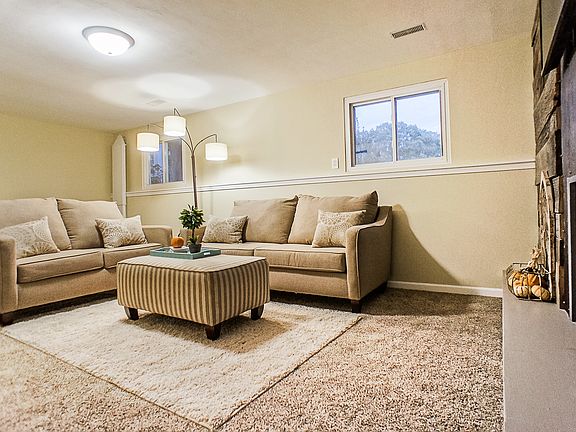 5th image of 1439 Tremont Dr