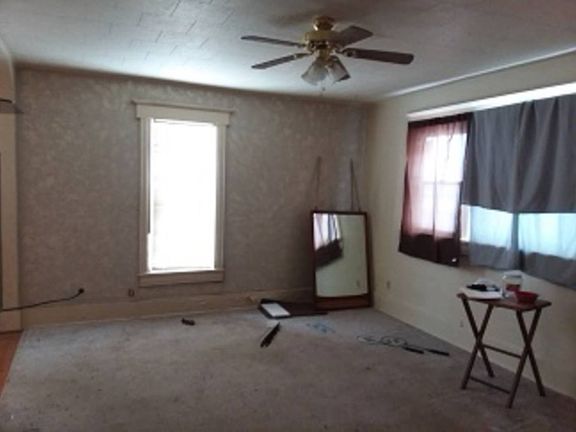 3rd image of 300 W Temple St