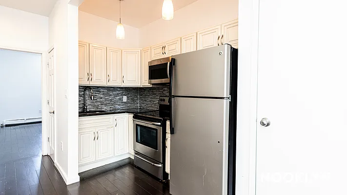 Rented by Nooklyn NYC LLC | media 5