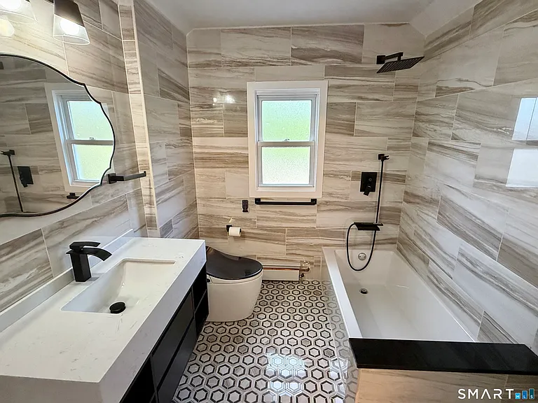 163 Beechwood Ave — Photo 9