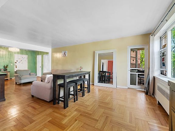 3rd image of 2711 Henry Hudson Pkwy W #3A