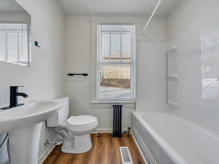1518 Chapman Ave SW — Photo 14