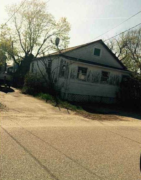 1st image of 257 Narragansett Ave