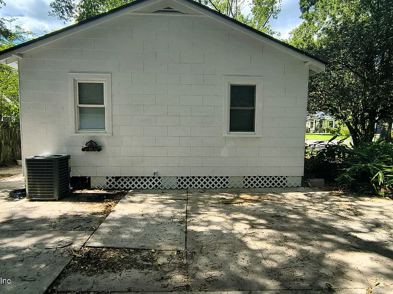 3602 Ernest St — Photo 10