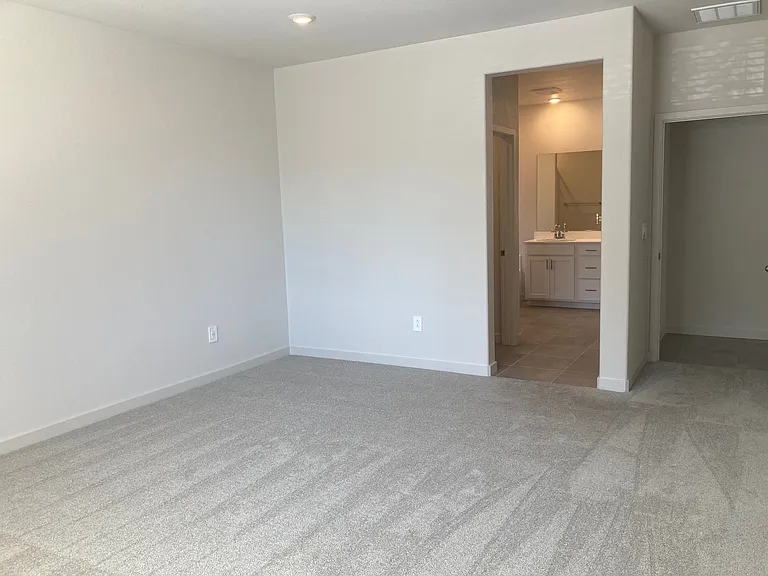 5240 Kestrel St — Photo 12