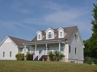 115 Meadowwood Rd, Newport, TN 37821