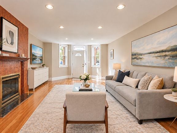 2nd image of 352 Tappan St APT 1