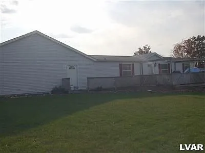 977 Pear Rd photo 1