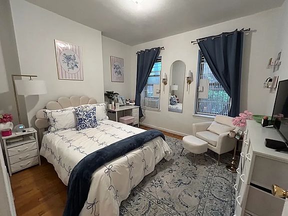 2nd image of 352 E 89th St APT 1A