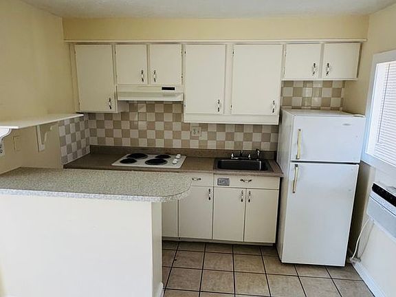 2nd image of 540-570 S Highland Dr #2