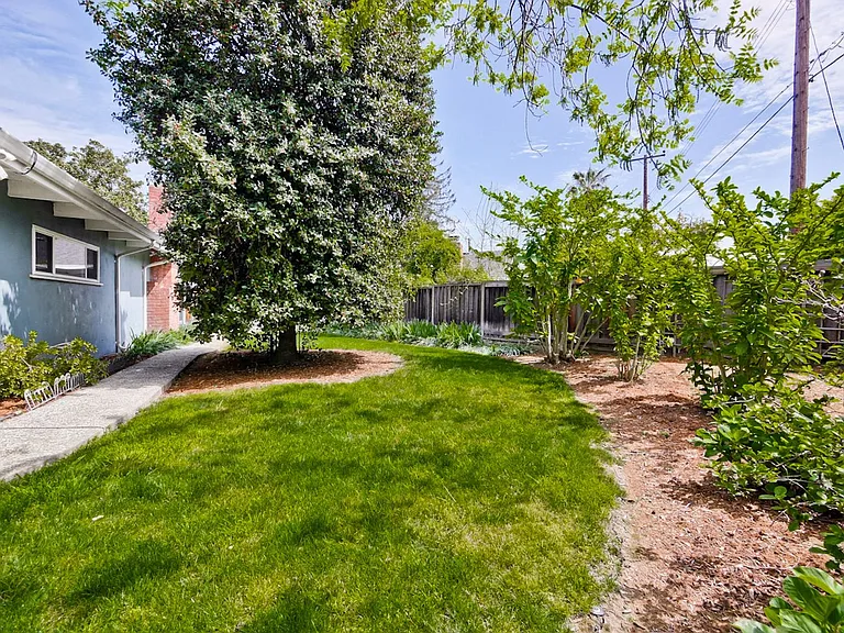 160 Kit Carson Ct — Photo 72