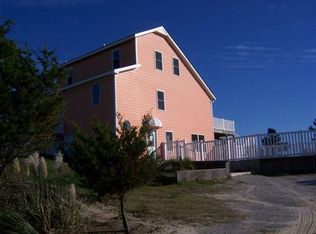 907 Emerald Dr, Emerald Isle, NC 28594