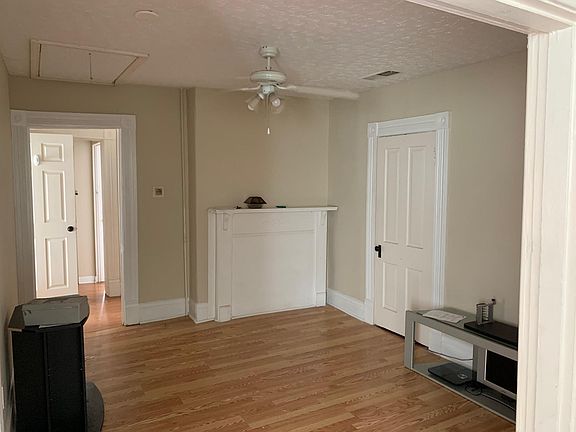 3rd image of 126 Hagerman Ct APT 3