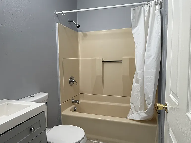 66 Read St #1 — Photo 8