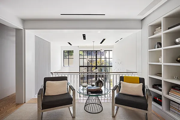 Sold by Compass | media 16