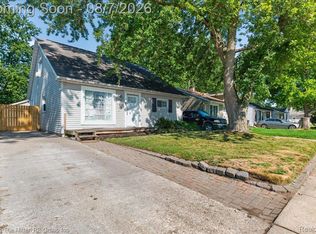 14700 McGuire St, Taylor, MI 48180
