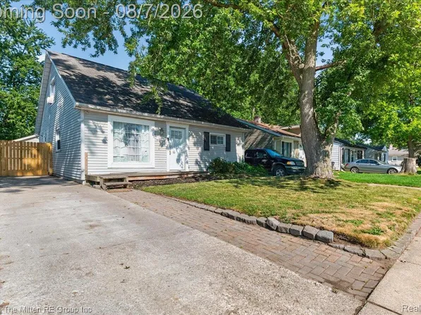 14700 McGuire St, Taylor, MI 48180