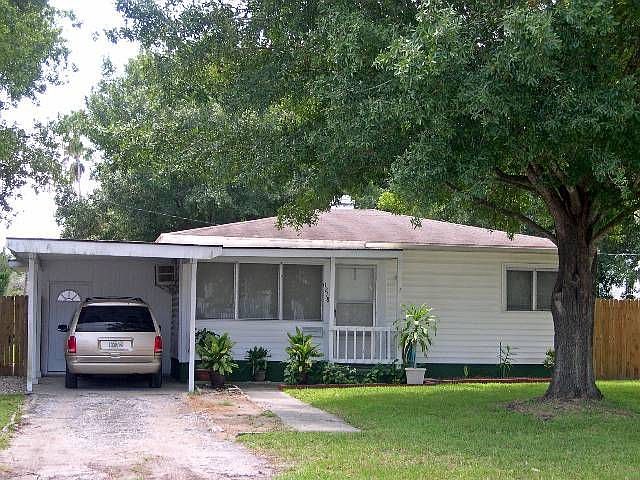 1218 49th Ave N