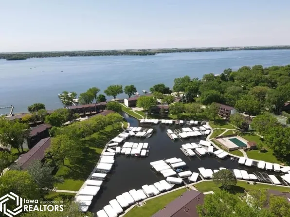 2700 N Shore Dr Unit 706, Clear Lake, IA 50428