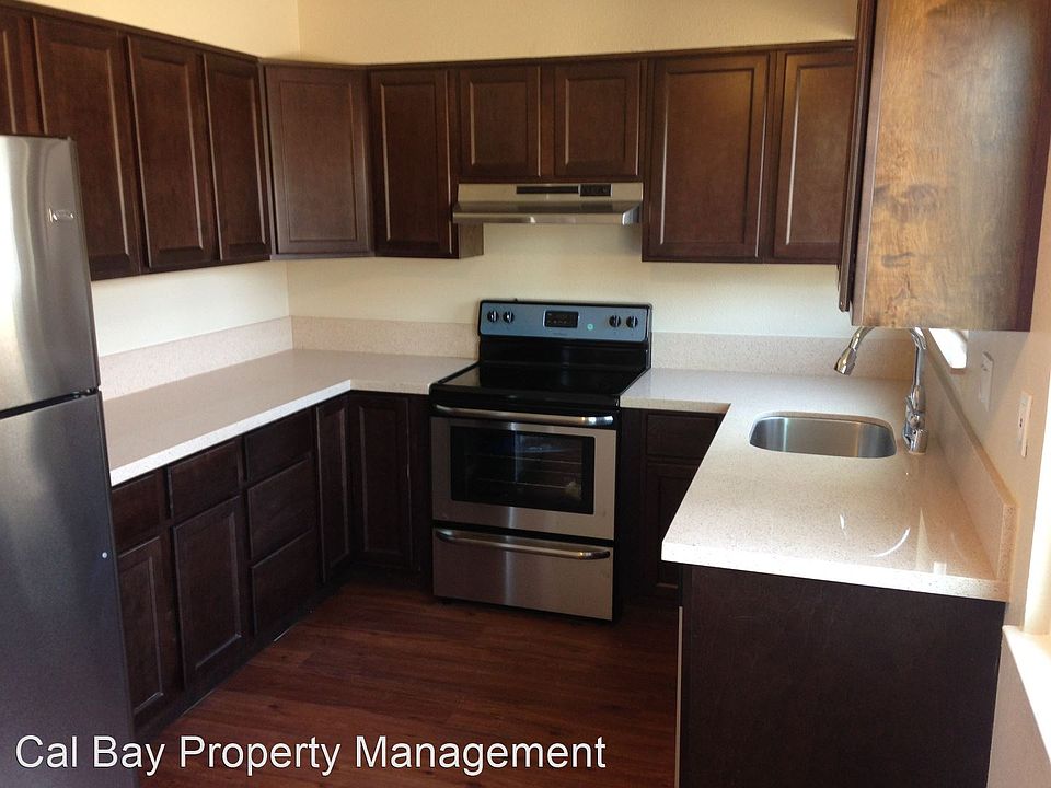 1st image of 33 Lodato Ave APT 16