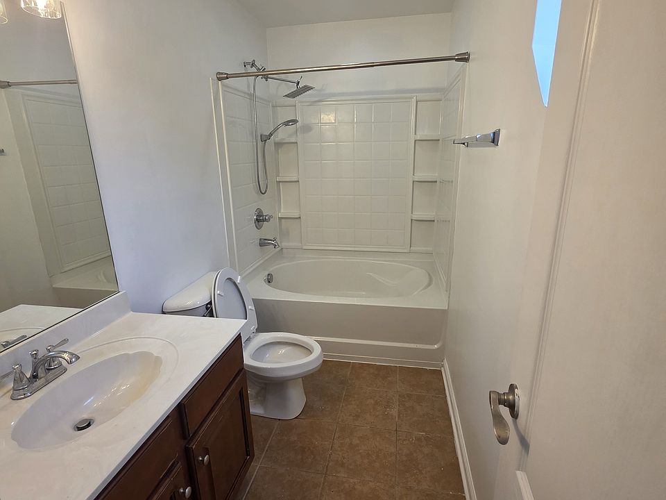 1st image of 96 Plumlee Dr #4