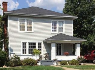 320 W Seminary St, Owenton, KY 40359