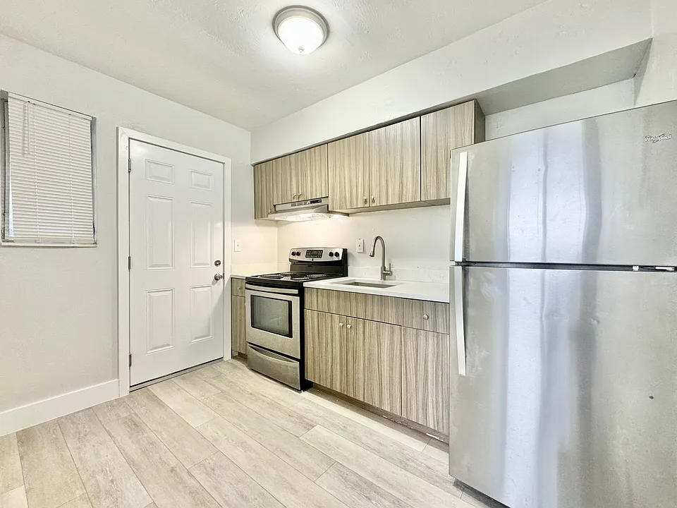 1246 NW 58th Ter