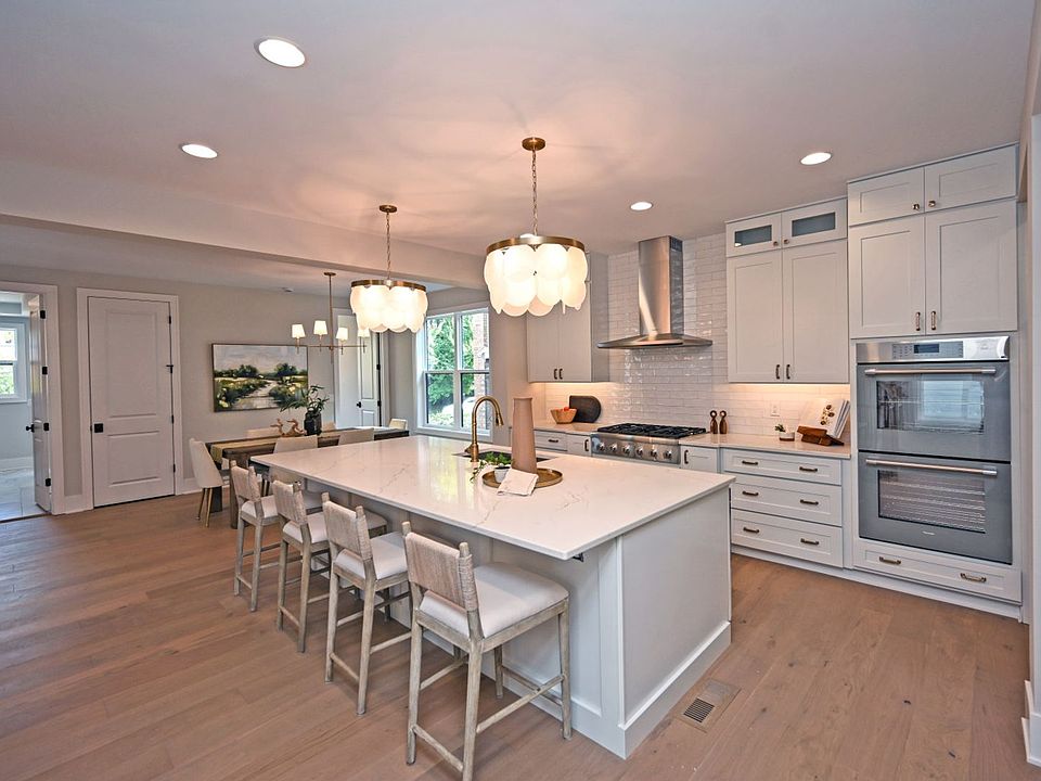 1st image of 3723 Drakewood Dr
