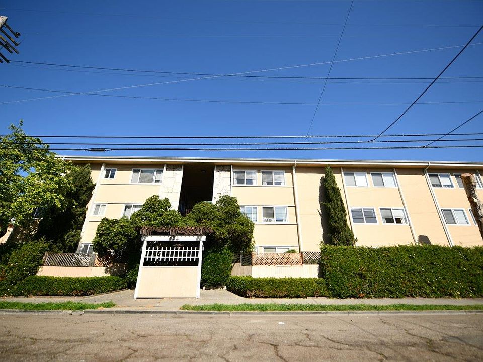 1st image of 434 E 17th St #210